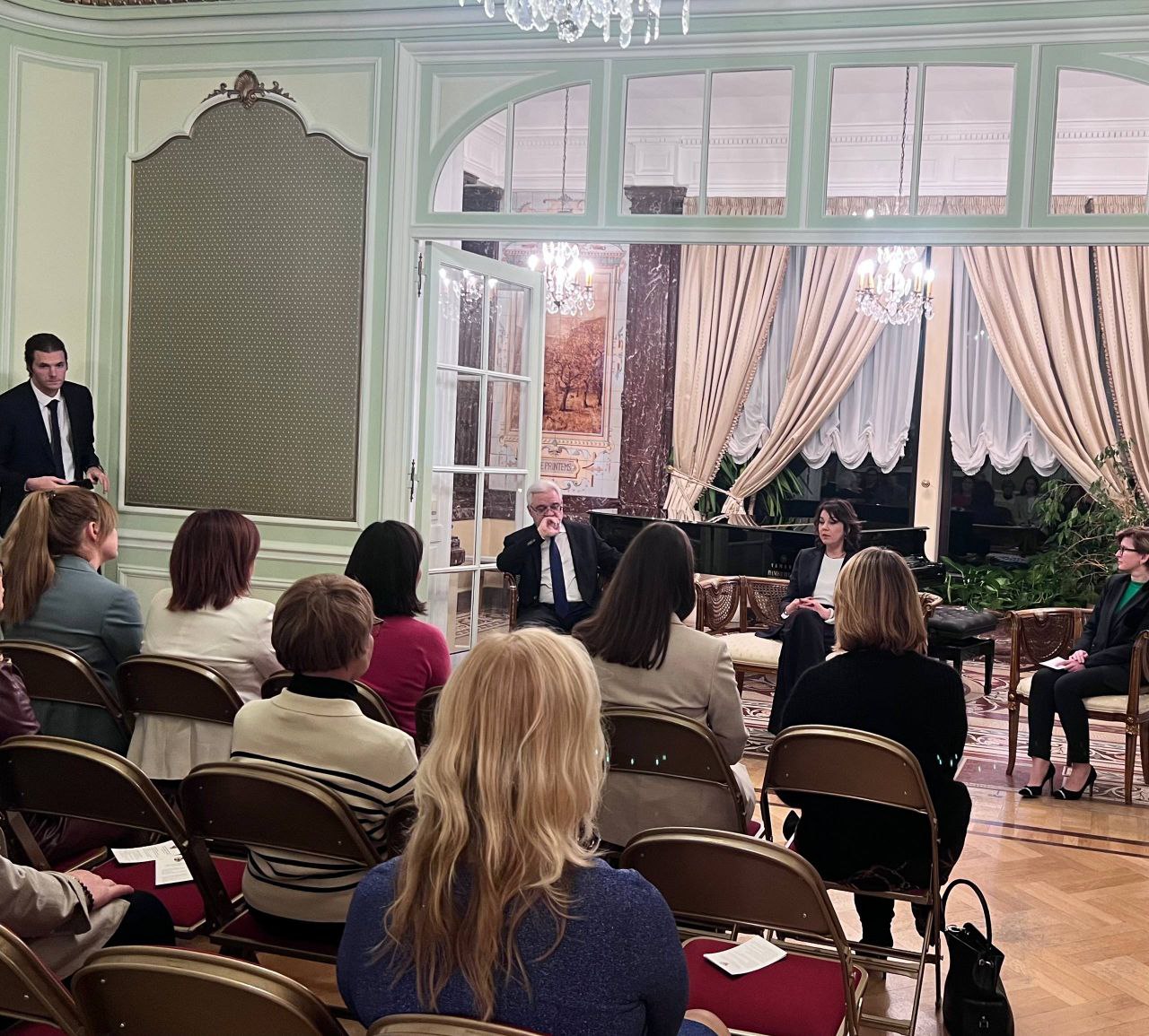 10 декабря в Посольстве России состоялась страновая конференция Координационного Совета российских соотечественников (КСОРС) в Люксембурге 10 декабря в Посольстве России состоялась страновая конференция Координационного Совета российских соотечественников (КСОРС) в Люксембурге