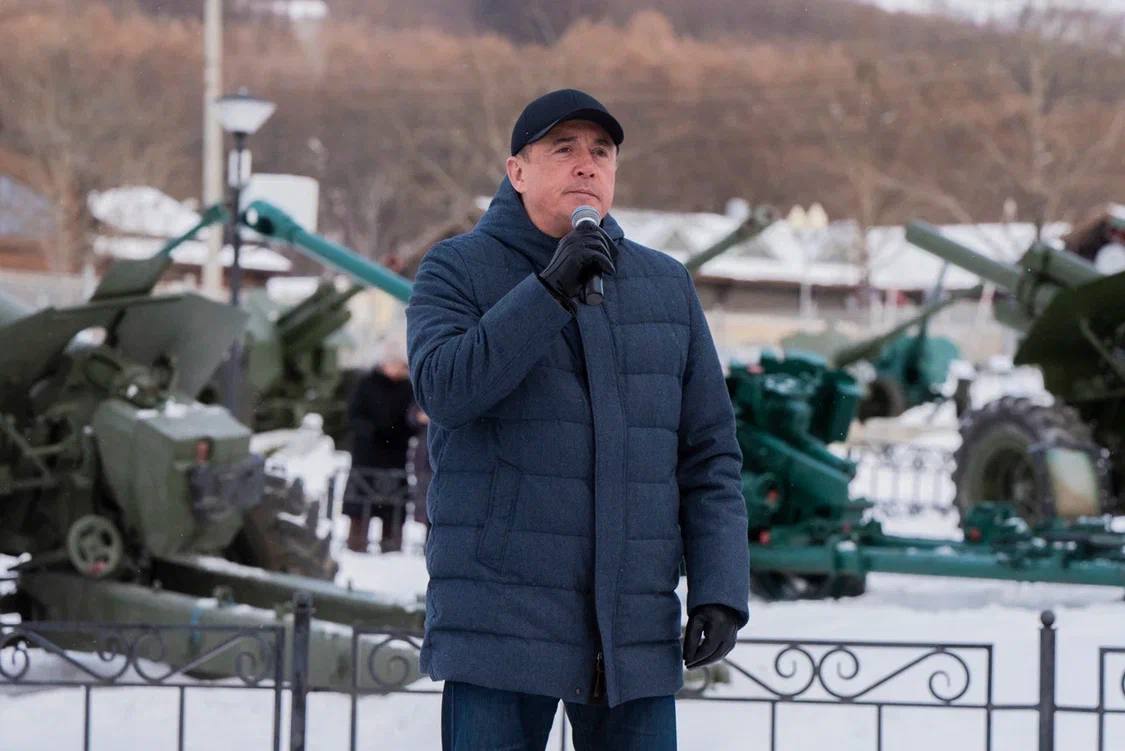 В Южно-Сахалинске торжественно открыли Аллею военной техники под открытым небом В Южно-Сахалинске торжественно открыли Аллею военной техники под открытым небом