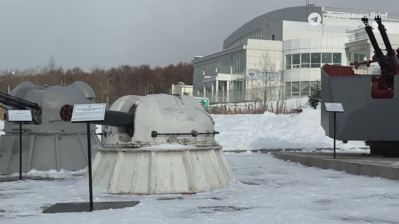 В Южно-Сахалинске торжественно открыли Аллею военной техники под открытым небом
