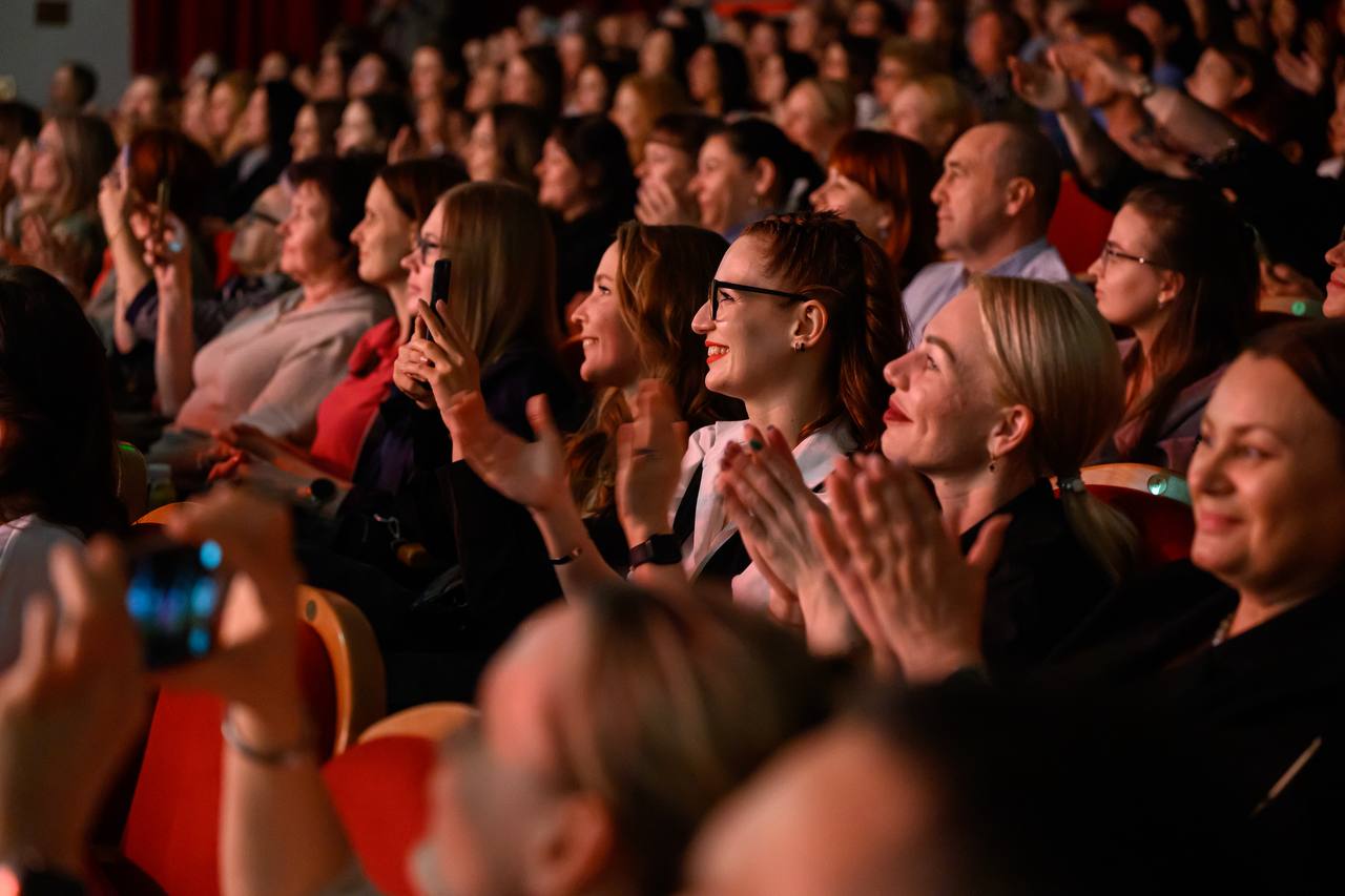 Сергей Надсадин: Сердцу культуры нашего города, любимому всеми Чехов-центру – 95 лет! Сергей Надсадин: Сердцу культуры нашего города, любимому всеми Чехов-центру – 95 лет!