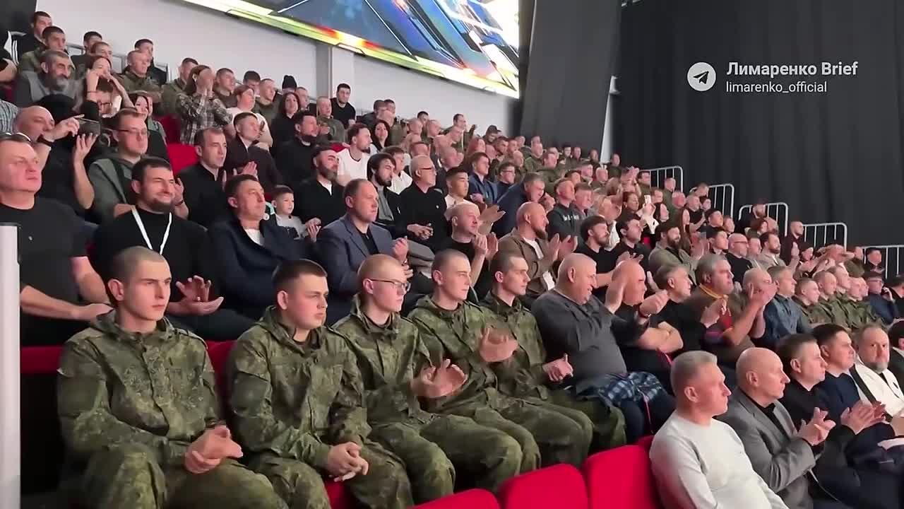 На Сахалине провели международный турнир по спортивной борьбе с участием олимпийских чемпионов