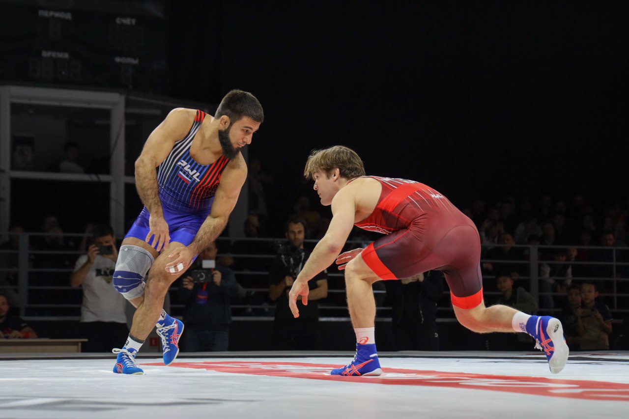 На Сахалине провели международный турнир по спортивной борьбе с участием олимпийских чемпионов На Сахалине провели международный турнир по спортивной борьбе с участием олимпийских чемпионов