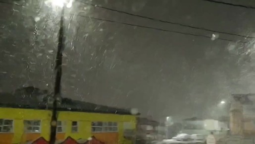 «Что-то жуткое на улице»: на Курилах бушует циклон
