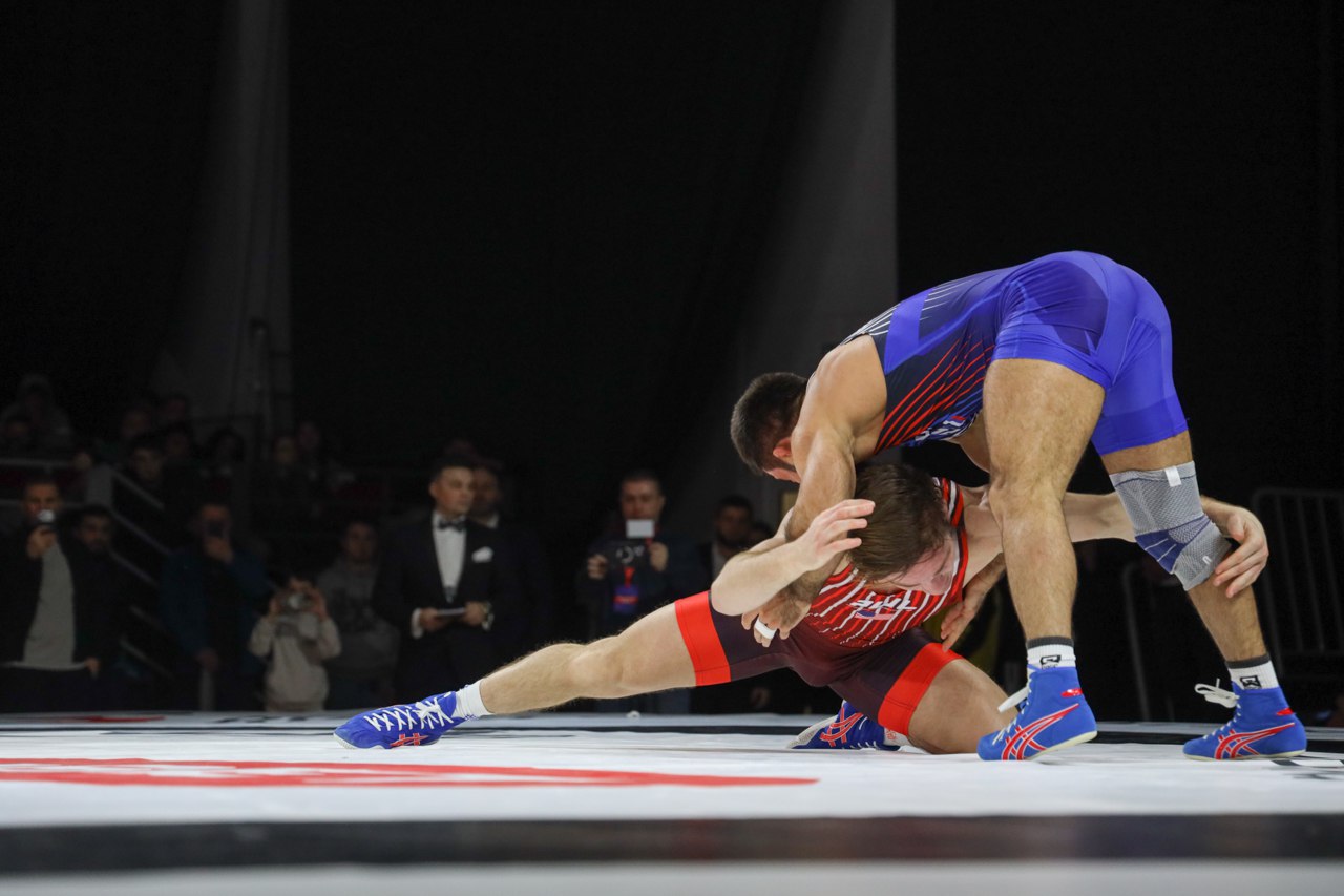 На Сахалине провели международный турнир по спортивной борьбе с участием олимпийских чемпионов На Сахалине провели международный турнир по спортивной борьбе с участием олимпийских чемпионов