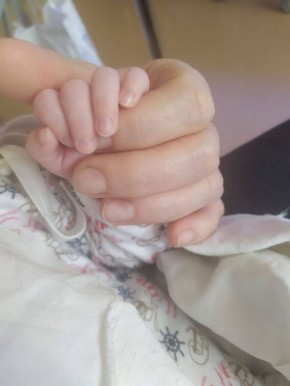 Брошенная девочка из Южно-Сахалинска обрела новую семью