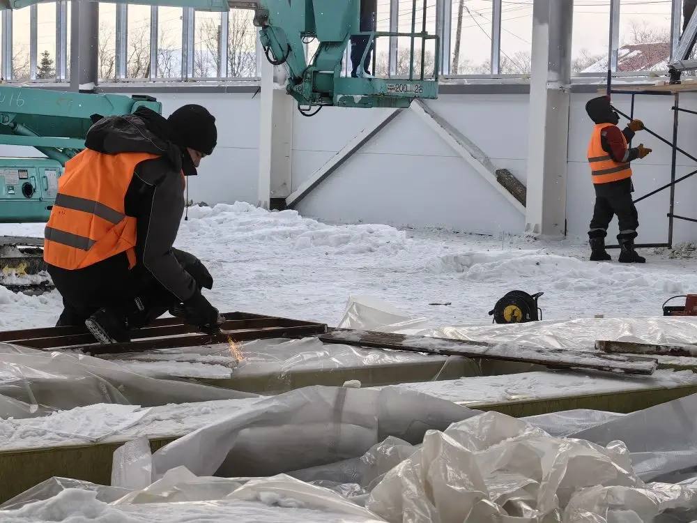 "Умный" спортивный зал достраивают в Дальнем "Умный" спортивный зал достраивают в Дальнем