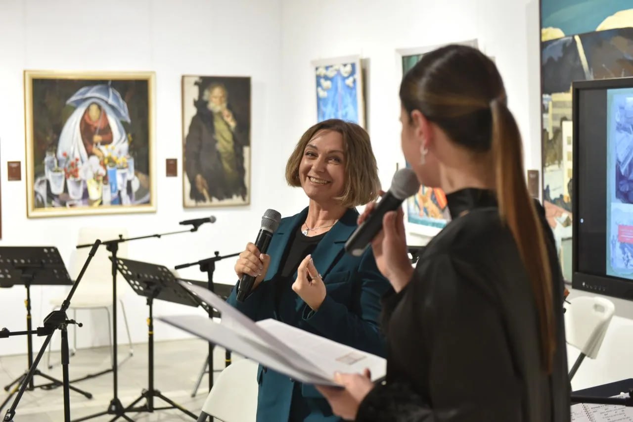 Поэтическая дуэль и модный показ: сахалинцев приглашают на творческий вечер в музее Поэтическая дуэль и модный показ: сахалинцев приглашают на творческий вечер в музее