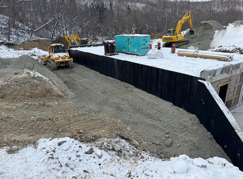 На мосту через Христофоровку смонтировали водопропускную трубу На мосту через Христофоровку смонтировали водопропускную трубу