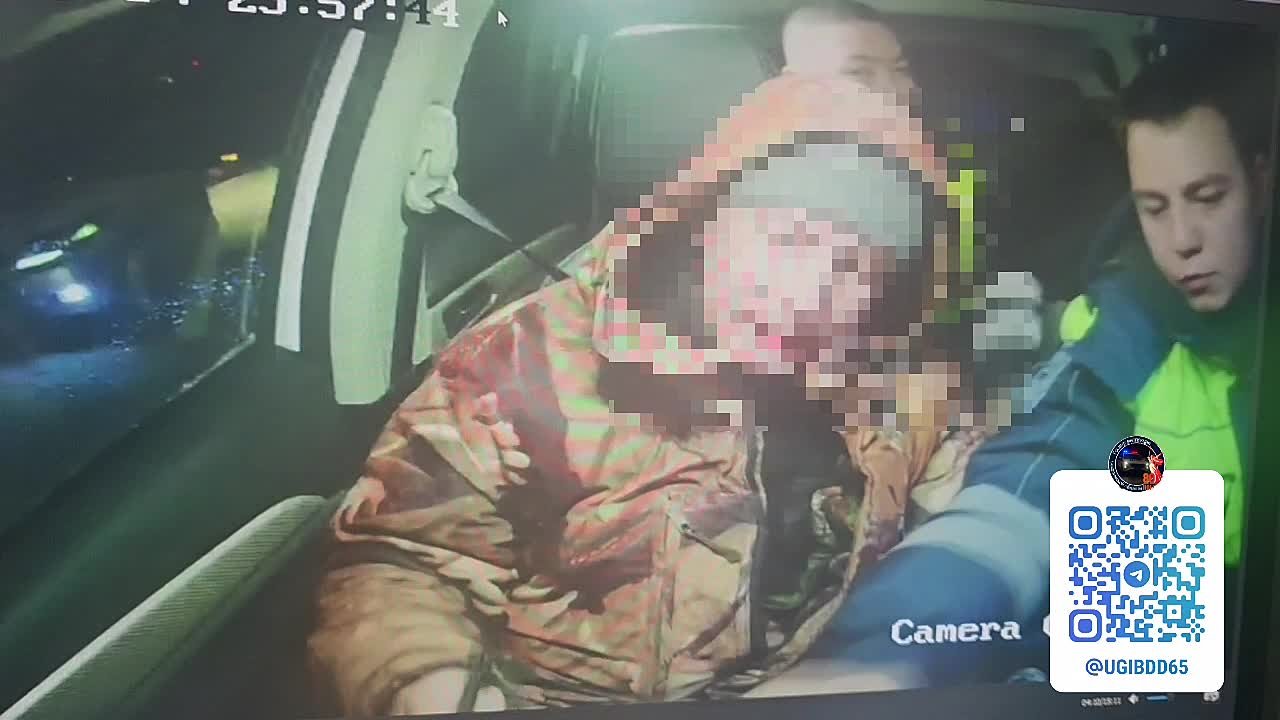 В ходе несения службы инспекторами ДПС ОСР ДПС Госавтоинспекции УМВД России по Сахалинской области был остановлен автомобиль Subaru Legacy