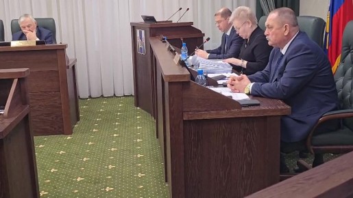 Председатель облДумы открыла заседание