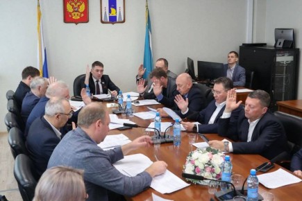 Депутаты поддержали законопроект о развитии парковочных пространств и введении льгот