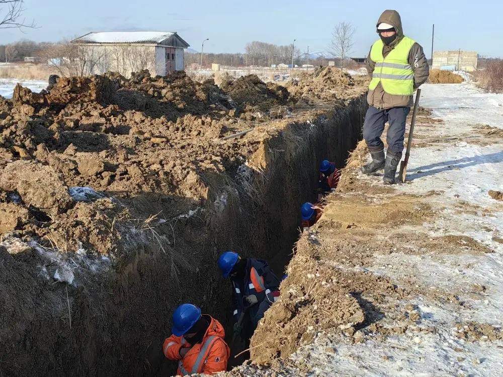 Новый водопровод строят в Дальнем