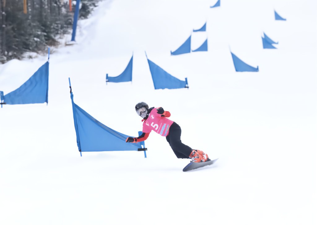 Сахалинские сноубордисты открыли соревновательный сезон