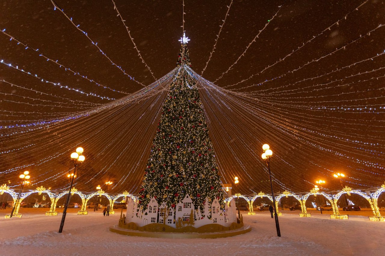 Новогодний Южный — фоторепортаж с улиц города Новогодний Южный — фоторепортаж с улиц города
