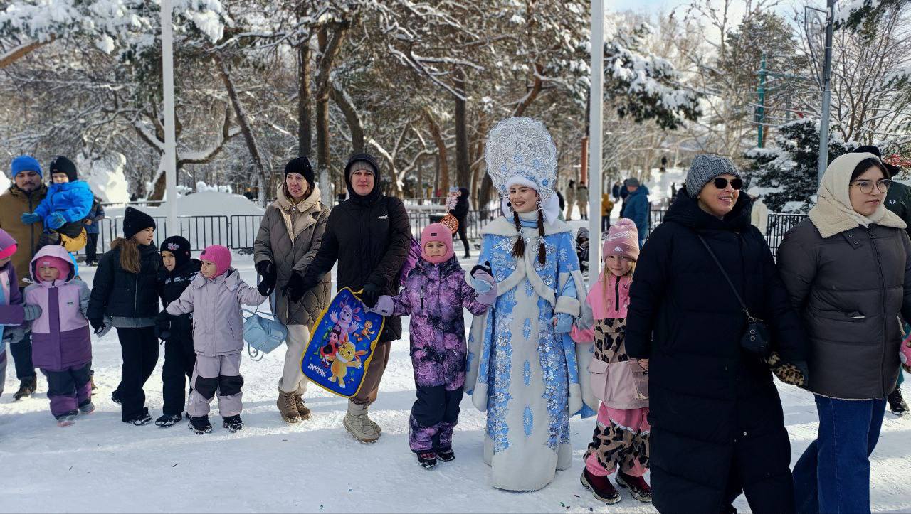 В эти новогодние дни наш городской парк им. Гагарина проводит театрализованные утренники «Новогодние приключения» В эти новогодние дни наш городской парк им. Гагарина проводит театрализованные утренники «Новогодние приключения»
