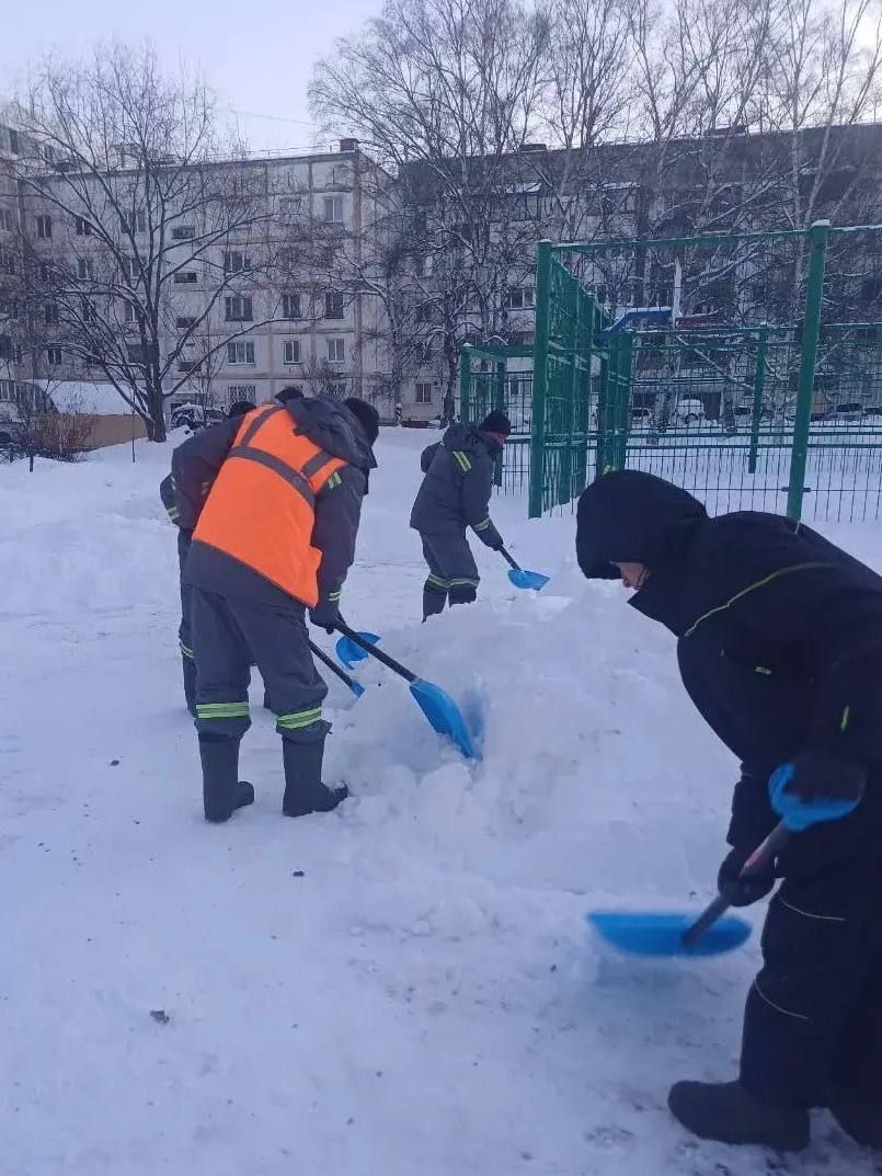 Рабочие будни в праздничном городе Рабочие будни в праздничном городе