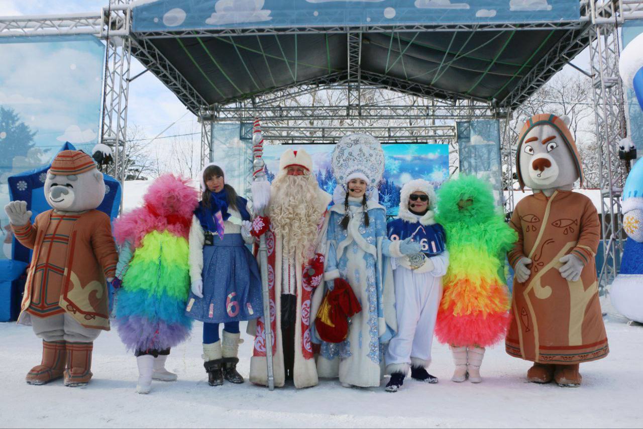 В эти новогодние дни наш городской парк им. Гагарина проводит театрализованные утренники «Новогодние приключения» В эти новогодние дни наш городской парк им. Гагарина проводит театрализованные утренники «Новогодние приключения»