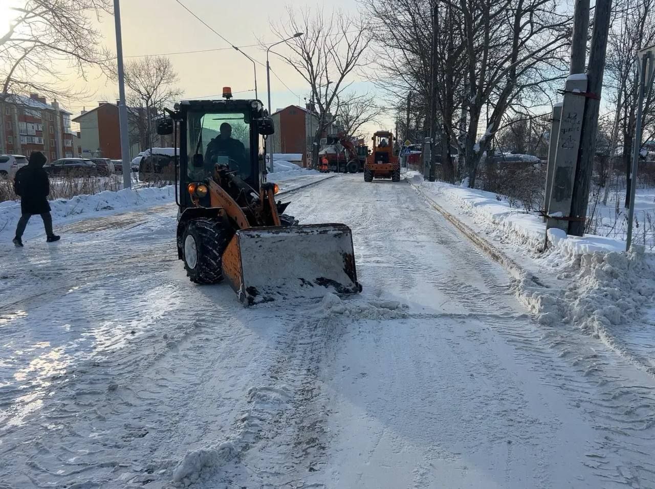 С начала сезона дорожники вывезли свыше 260 тысяч кубометров снега на полигоны Южно-Сахалинска