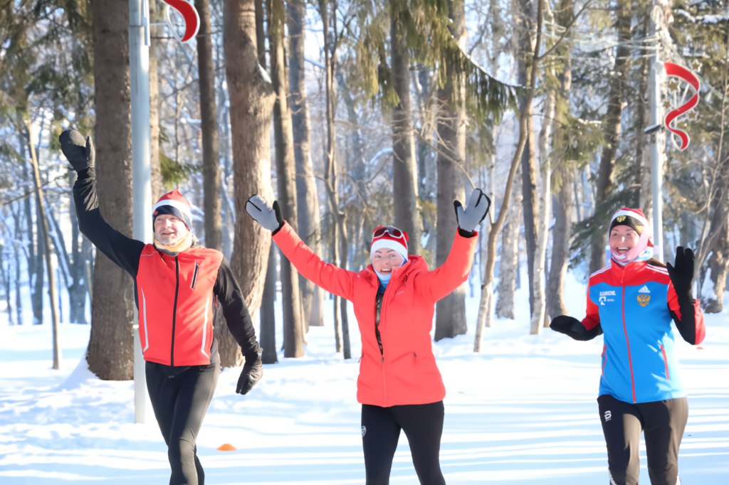 «Новогодний забег» собрал сахалинцев на втором этапе Декады спорта и здоровья «Новогодний забег» собрал сахалинцев на втором этапе Декады спорта и здоровья