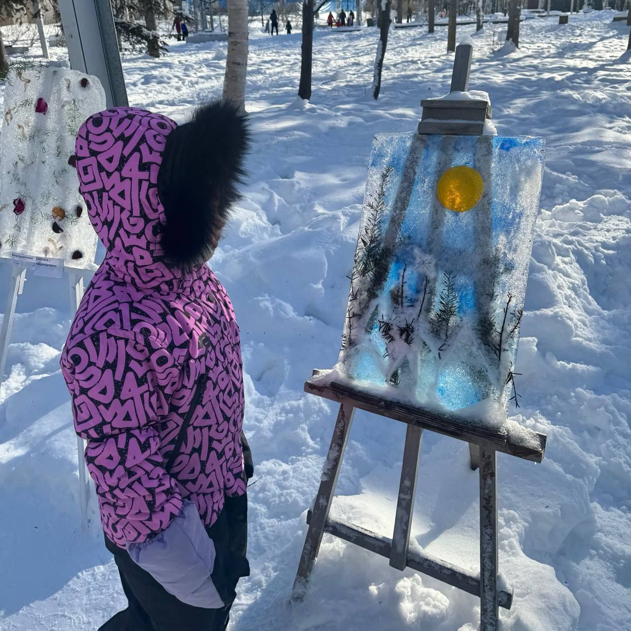 Каждая – со смыслом. Напоминаем, что в городском парке открыта выставка «Хрустальный вернисаж» Каждая – со смыслом. Напоминаем, что в городском парке открыта выставка «Хрустальный вернисаж»