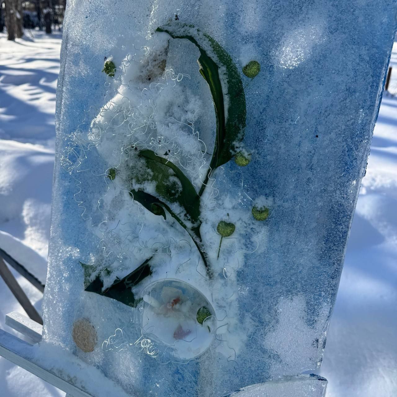 Каждая – со смыслом. Напоминаем, что в городском парке открыта выставка «Хрустальный вернисаж» Каждая – со смыслом. Напоминаем, что в городском парке открыта выставка «Хрустальный вернисаж»