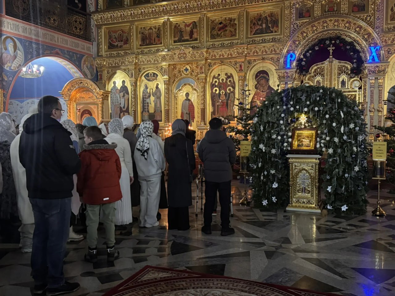 На Сахалине и Курилах прошли праздничные богослужения в честь Рождества Христова На Сахалине и Курилах прошли праздничные богослужения в честь Рождества Христова