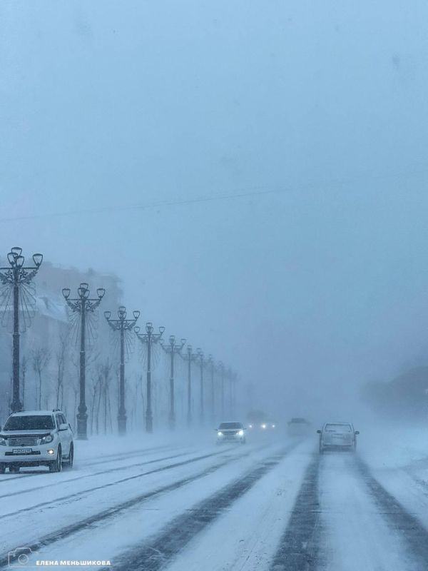 Южный — город вьюжный. @lovlyu_momenty ———