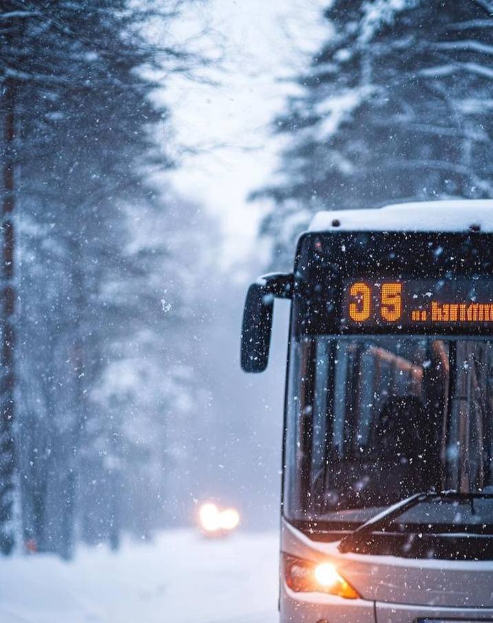 В связи с улучшением погодных условий сняты ограничения на движение общественного транспорта на следующих участках: