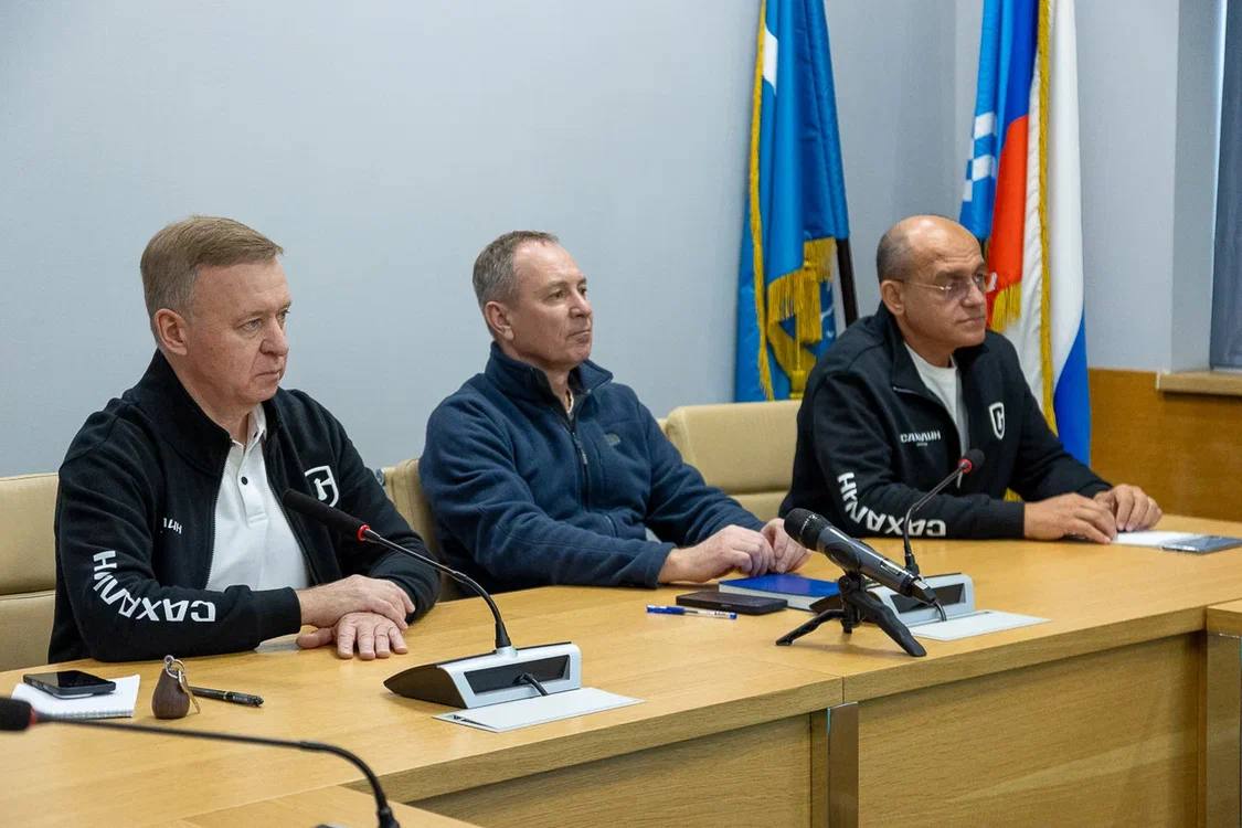 Особое внимание — расчистке дворов: Надсадин рассказал о прохождении циклона в Южно-Сахалинске