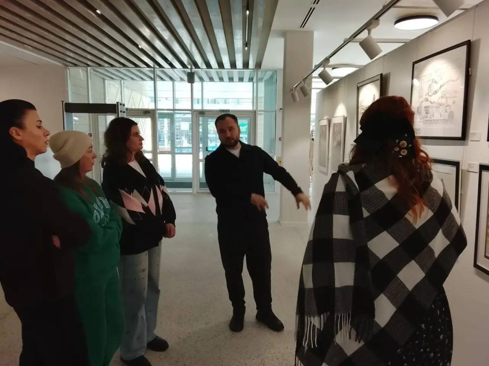 Первыми экспонатами филиала Российского этнографического музея в Южно-Сахалинске стали картины островных художников