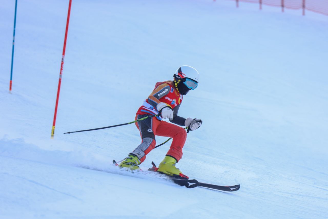 Сахалинские горнолыжники провели первые соревнования в этом году Сахалинские горнолыжники провели первые соревнования в этом году