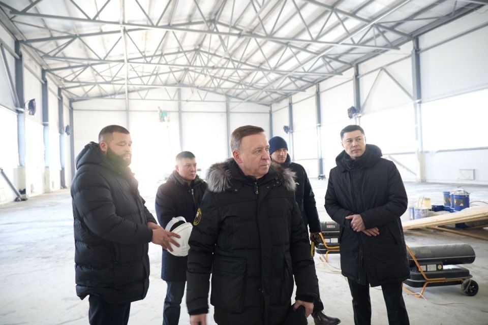 Сергей Надсадин проверил ход строительства спорткомплекса в Дальнем