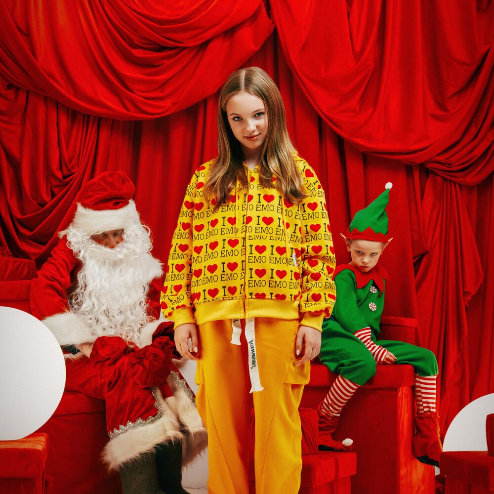 Каникулы островитян прошли за просмотром комедий и чтением фэнтези