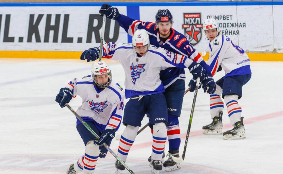 "Сахалинские Акулы" начинают 2026 год выездной серией против "Крыльев Советов"