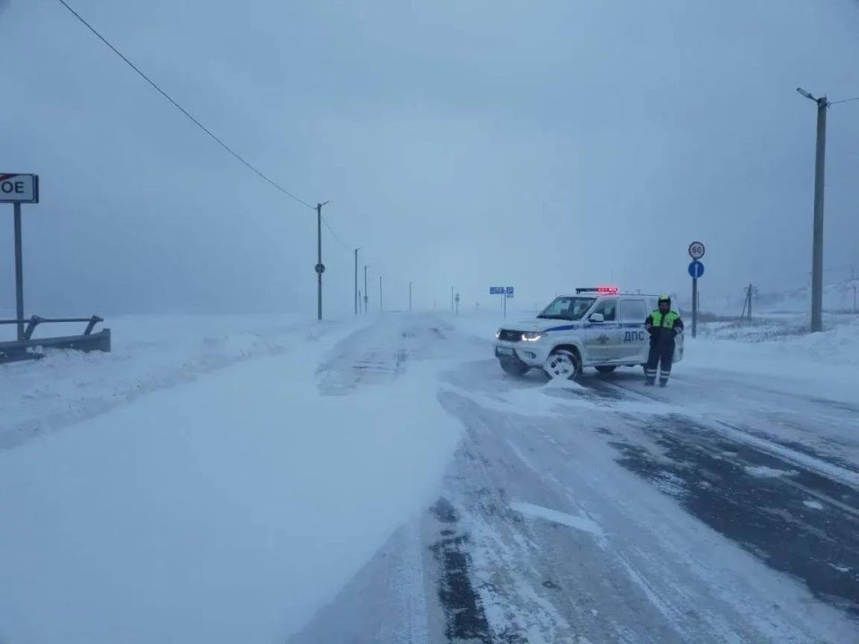 Какие дороги закрыты на Сахалине утром 15 января: список Госавтоинспекции