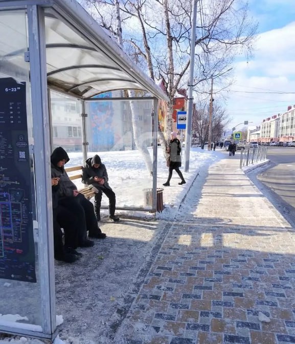 "Неправильное" табло на остановке три недели не даёт покоя южносахалинцу "Неправильное" табло на остановке три недели не даёт покоя южносахалинцу