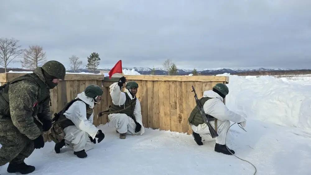 Новую группу минометчиков обучают на Троицком полигоне Новую группу минометчиков обучают на Троицком полигоне
