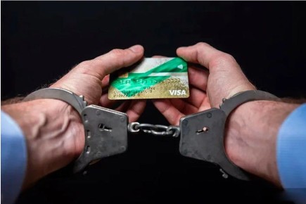 Сахалинец ответит в суде за кражу денежных средств с банковского счета