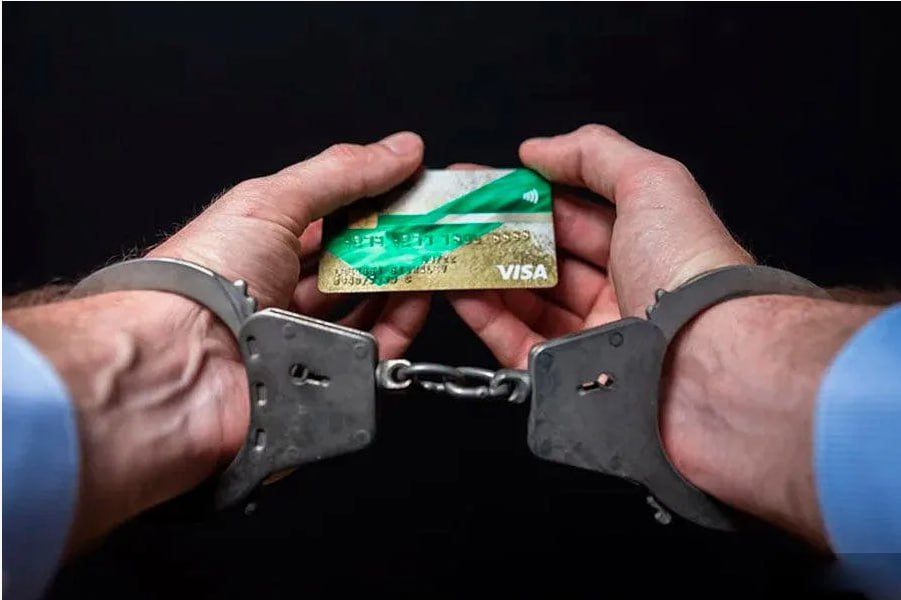 Сахалинец ответит в суде за кражу денежных средств с банковского счета