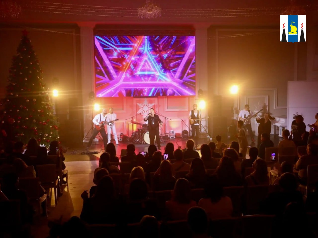 Семьи ветеранов СВО стали почётными зрителями дебютного поединка нового сезона «Музыкального ринга»