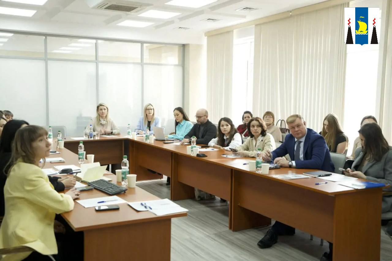 В Сахалинской области прошел обучающий семинар «проводников счастья»