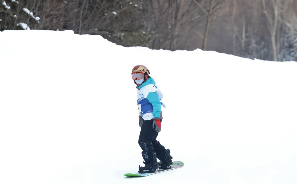 На Сахалине стартовало первенство области по акробатическому сноуборду На Сахалине стартовало первенство области по акробатическому сноуборду