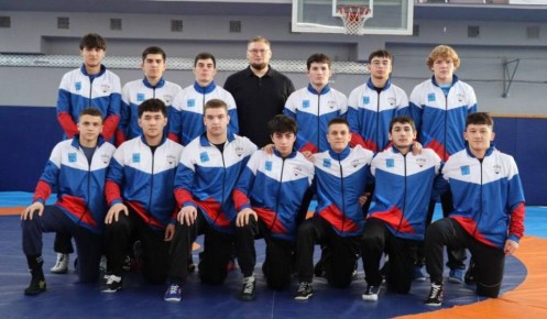Сергей Надсадин: Ребята из нашей спортивной школы олимпийского резерва по греко-римской борьбе получили новую экипировку