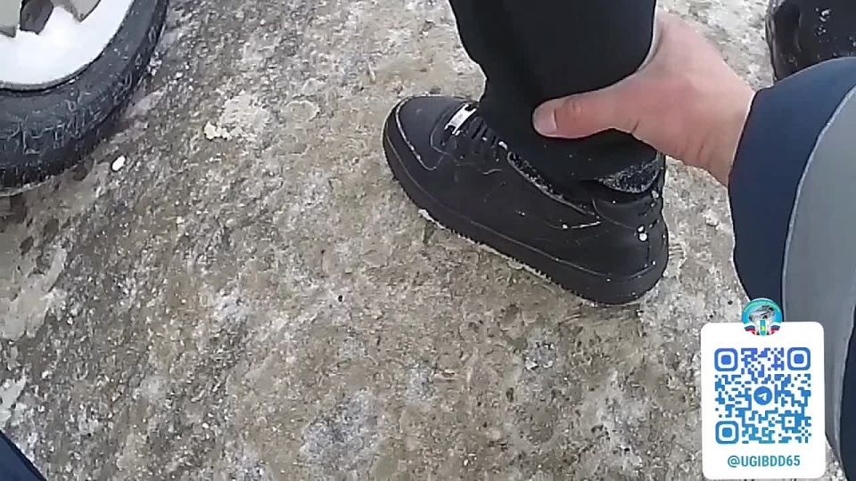 Инспекторы ДПС обнаружили наркотики у пассажира иномарки