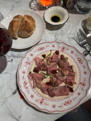 Ресторан UILLIAM’S возвращается: новый взгляд на классику на Цветном бульваре