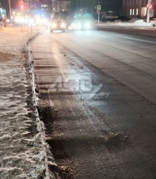 Асфальт поплыл в Южно-Сахалинске после ноябрьского ремонта
