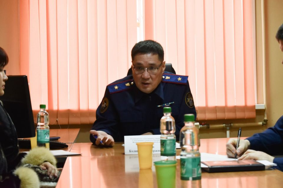 Руководитель следственного управления СК России по Сахалинской области провел выездной приём граждан из числа детей-сирот и детей, оставшихся без попечения родителей