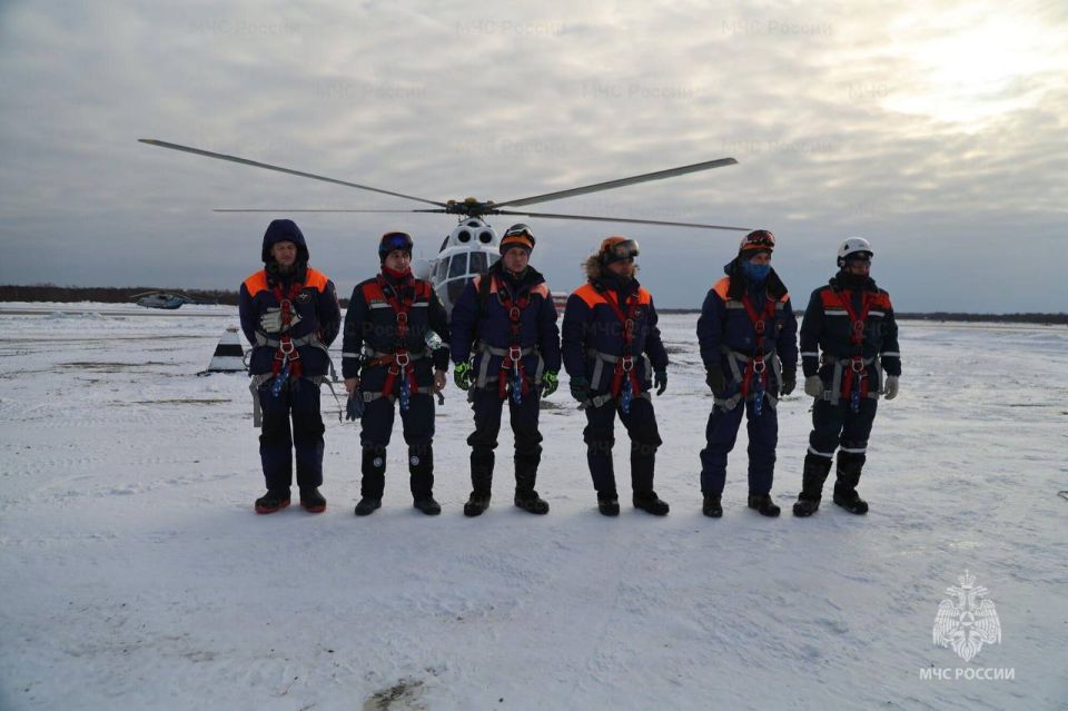 Сахалинские спасатели МЧС России отточили десантную подготовку