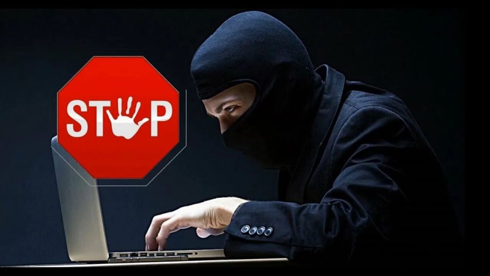 Житель Корсакова попался на уловки мошенников