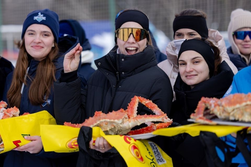 По итогам второго соревновательного дня участники этапа Кубка России по волейболу на снегу определили тех, кому предстоят матчи за медали